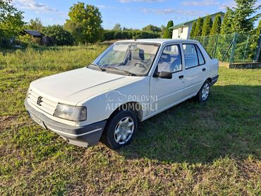 Peugeot 309 