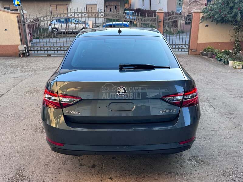 Škoda Superb LK/PANO