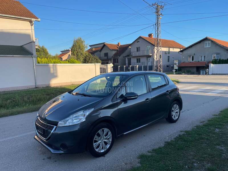 Peugeot 208 1.2