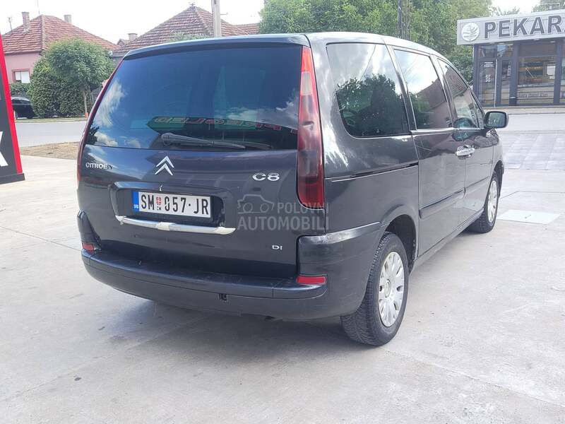 Citroen C8 