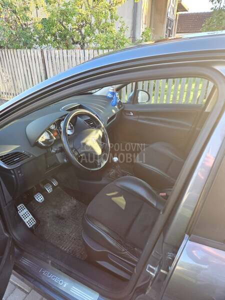 Peugeot 207 16 THP