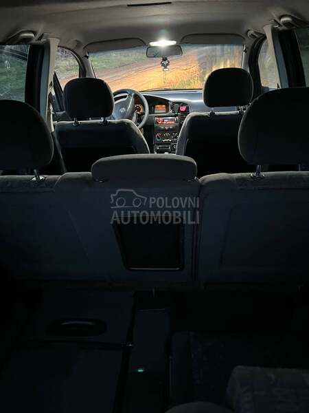 Opel Zafira 