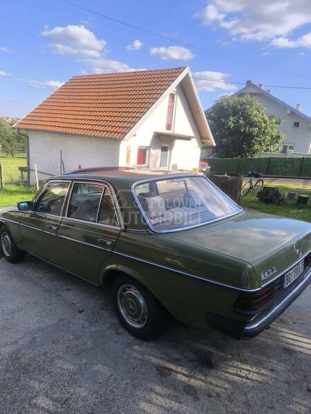 Mercedes Benz W123 240D
