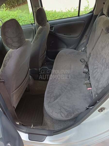 Toyota Yaris 1.0
