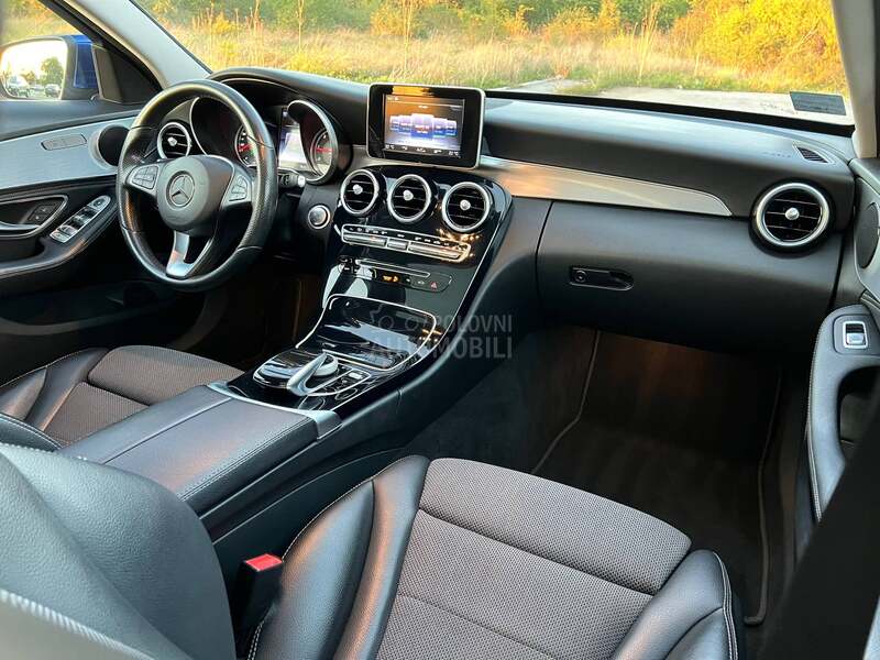 Mercedes Benz C 200 AirMatic / Pano