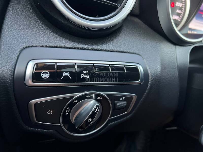 Mercedes Benz C 200 AirMatic / Pano