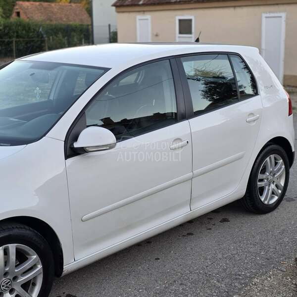Volkswagen Golf 5 TOUR//KOZA//NAV