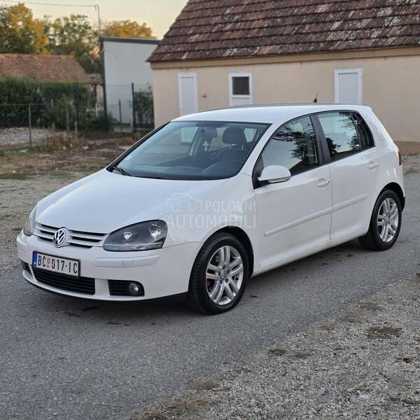 Volkswagen Golf 5 TOUR//KOZA//NAV