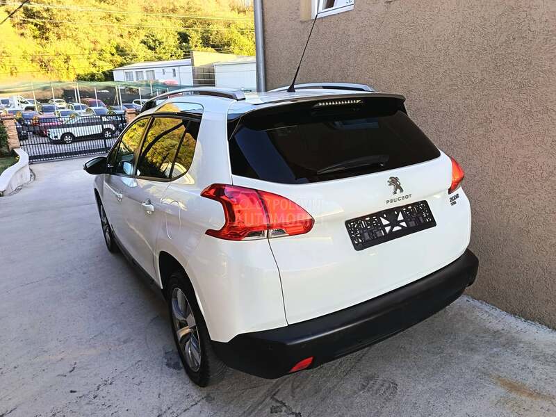 Peugeot 2008 1.6eHDi AUTOM