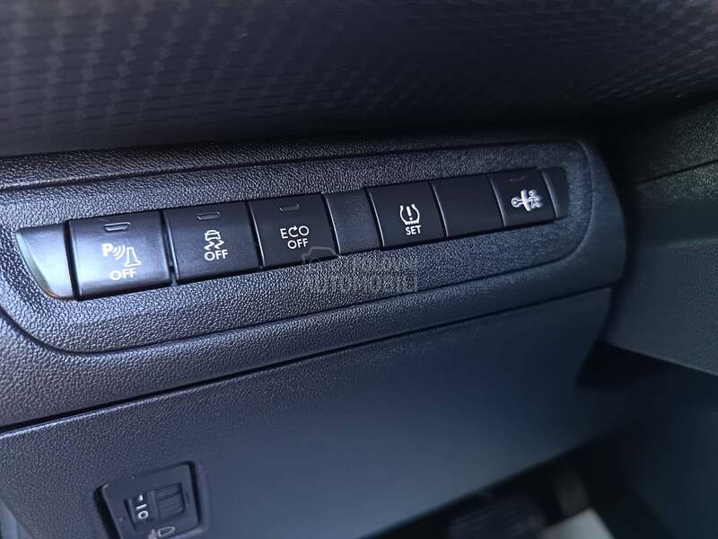 Peugeot 2008 1.6eHDi AUTOM
