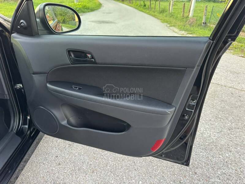 Hyundai i30 1.4 SVAJCARSKA NOV
