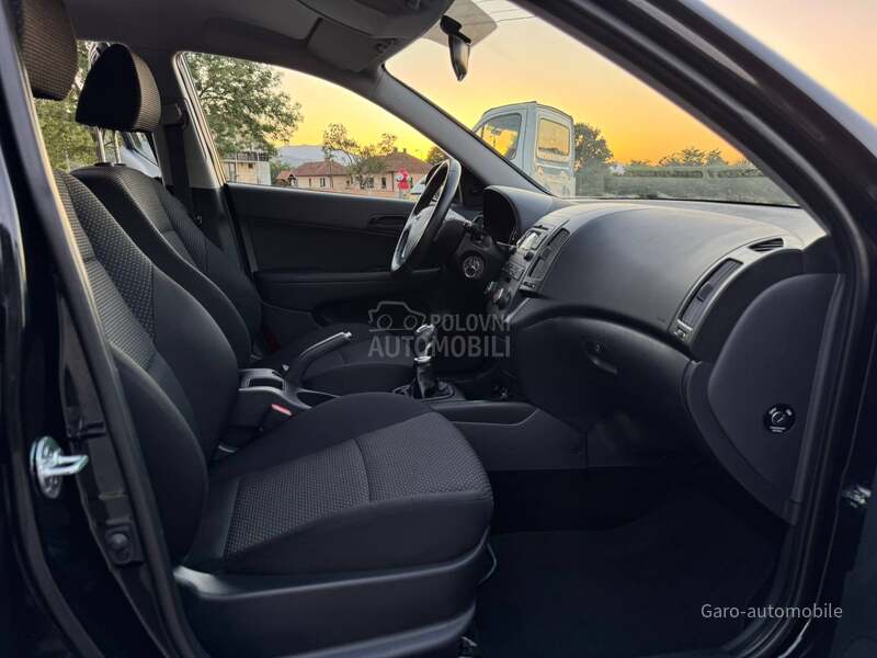 Hyundai i30 1.4 SVAJCARSKA NOV