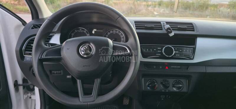 Škoda Fabia 1.0