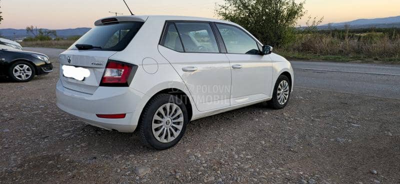Škoda Fabia 1.0