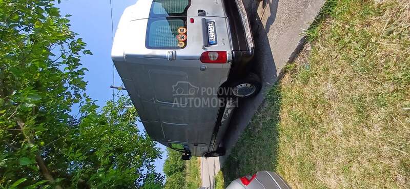 Opel Movano 2.5