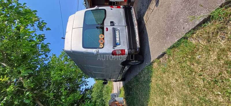 Opel Movano 2.5