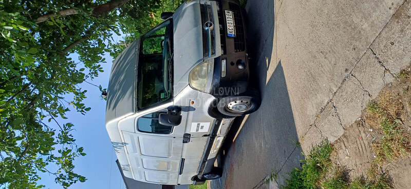 Opel Movano 2.5