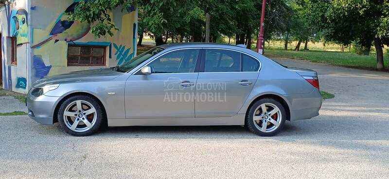 BMW 525 