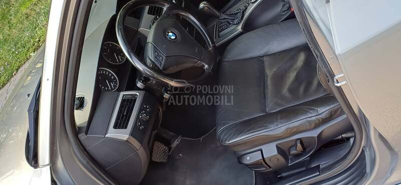 BMW 525 