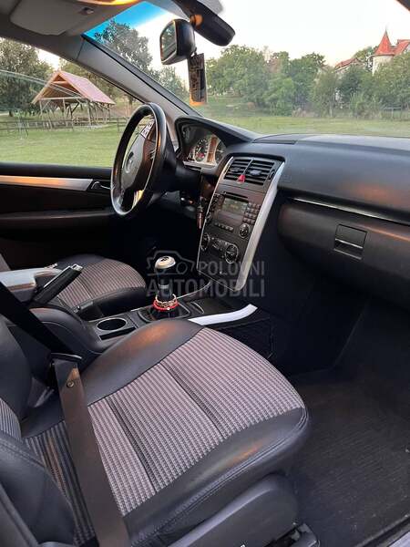 Mercedes Benz B 180 
