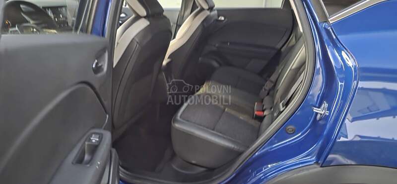 Renault Captur 1.3 TCE INTES EDC