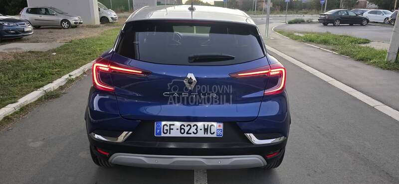 Renault Captur 1.3 TCE INTES EDC