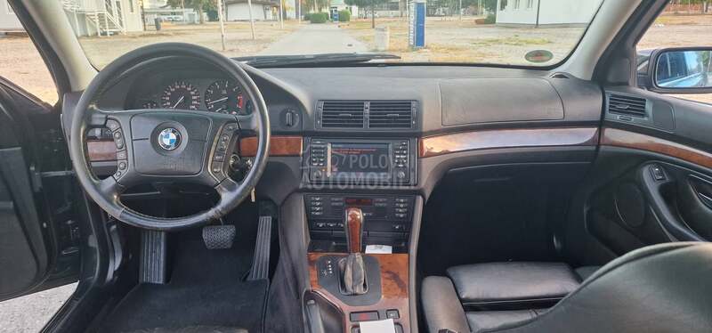 BMW 540 4.4 V8