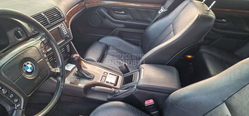 BMW 540 4.4 V8