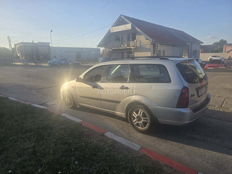 Ford Focus 1.8