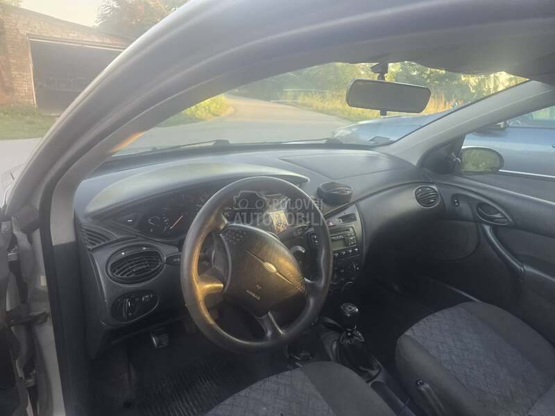 Ford Focus 1.8