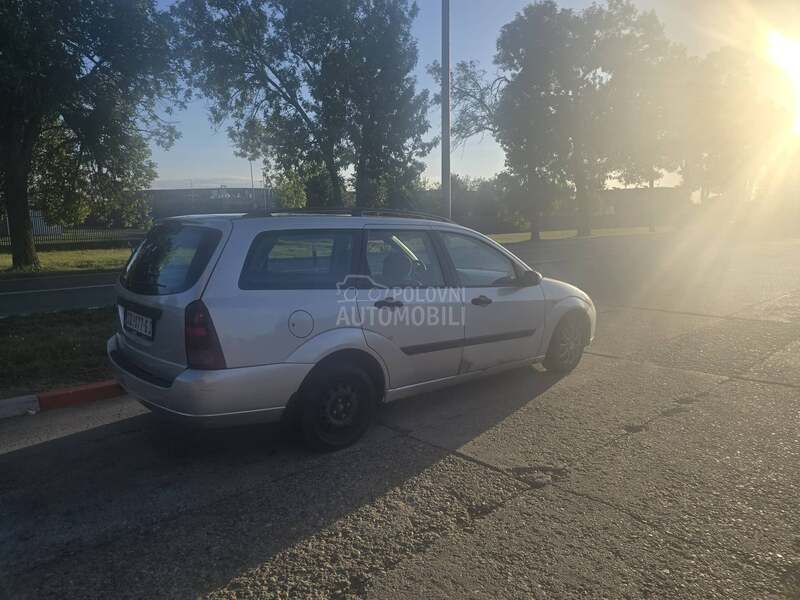 Ford Focus 1.8