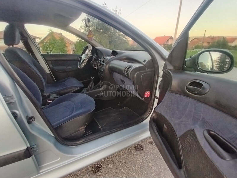 Peugeot 206 1.4 b