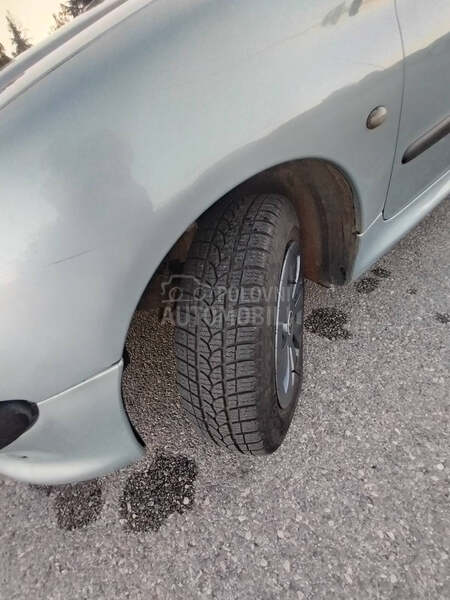 Peugeot 206 1.4 b