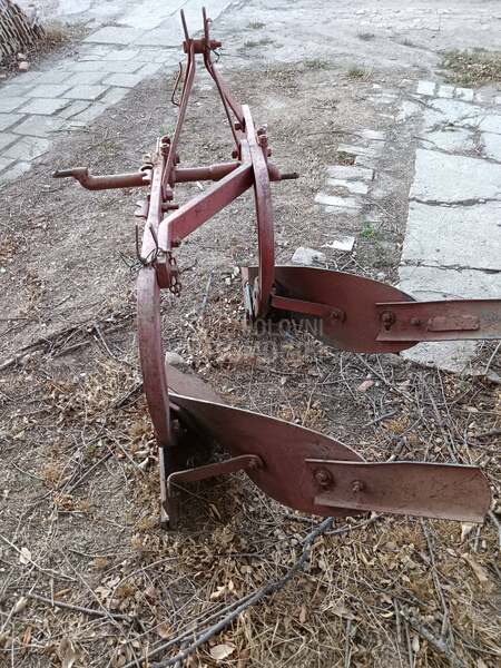 Massey Ferguson 2 brazde