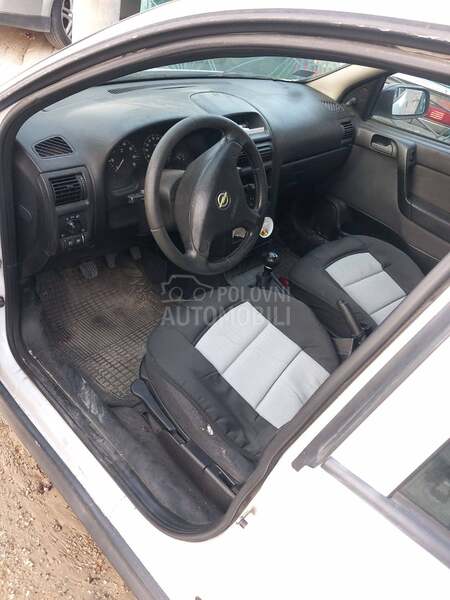 Opel Astra G 