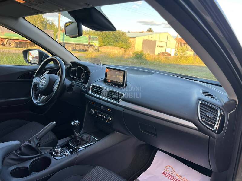 Mazda 3 2.0 REVOLUTION CH