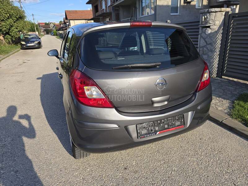 Opel Corsa D 1.2