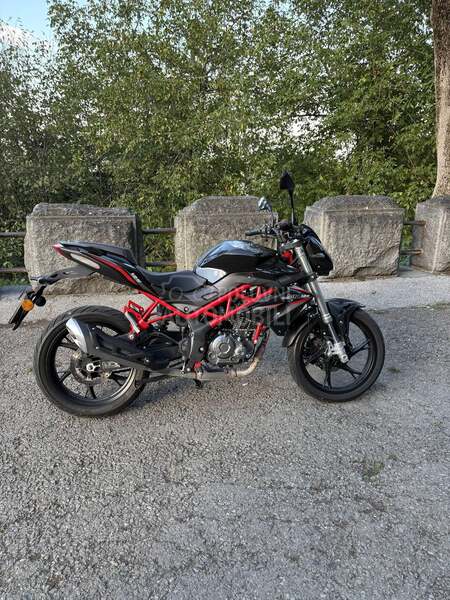 Benelli BN 125