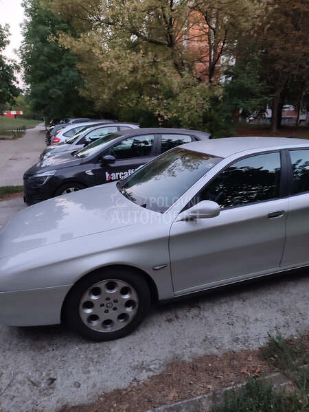 Alfa Romeo 166 
