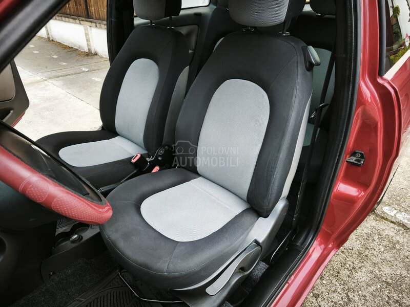Lancia Ypsilon 1.2 16v