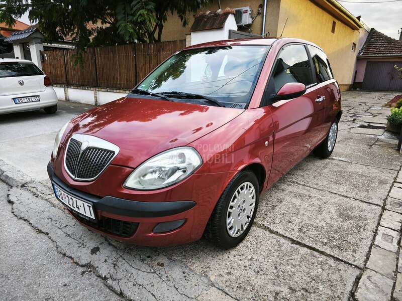 Lancia Ypsilon 1.2 16v