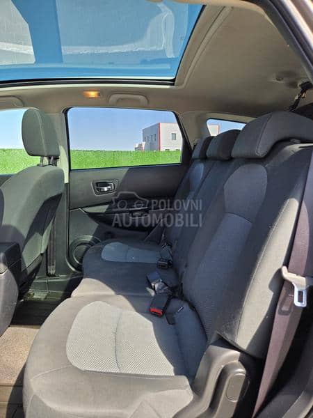 Nissan Qashqai + 2 