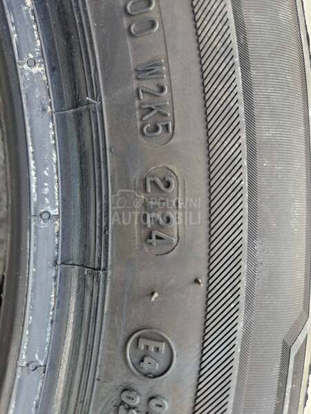 Barum 225/55 R17 Zimska