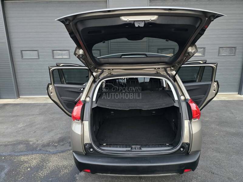 Peugeot 2008 1.6HDI STYLE
