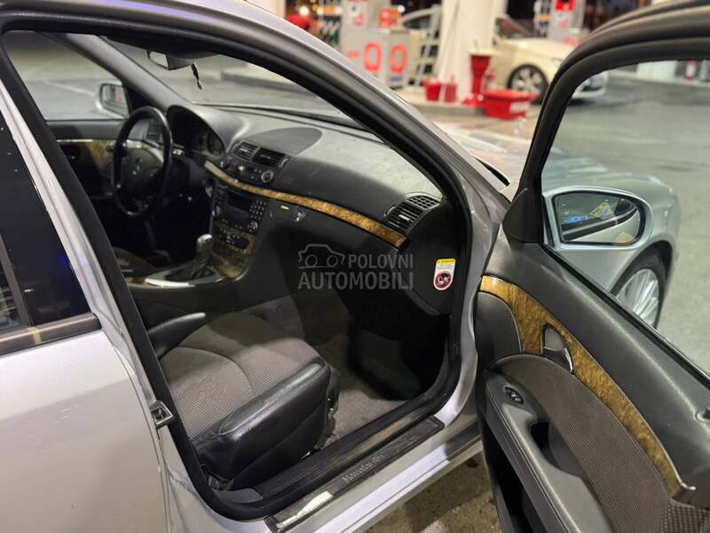 Mercedes Benz E 220 A.V.A.N.T.G.A.R.D