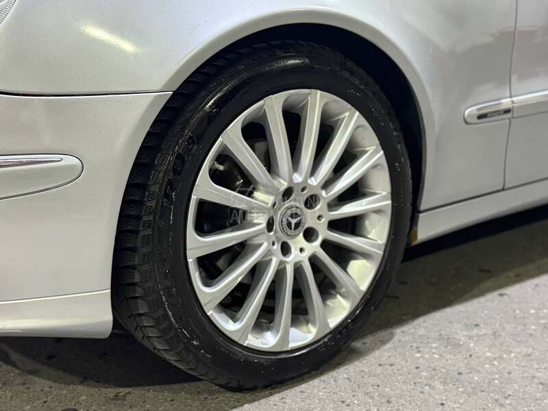 Mercedes Benz E 220 A.V.A.N.T.G.A.R.D