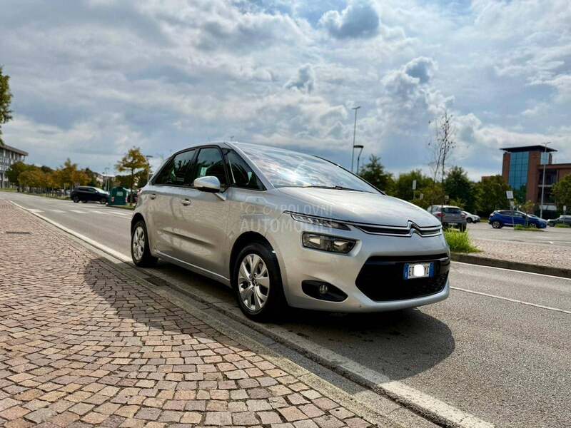 Citroen C4 Picasso -  kompletan auto u delovima