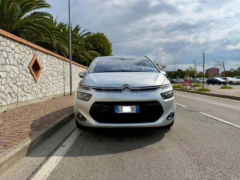 Citroen C4 Picasso -  kompletan auto u delovima