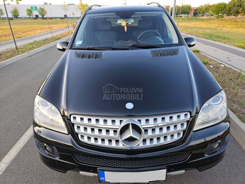 Mercedes Benz ML 320 CDI reg godinu
