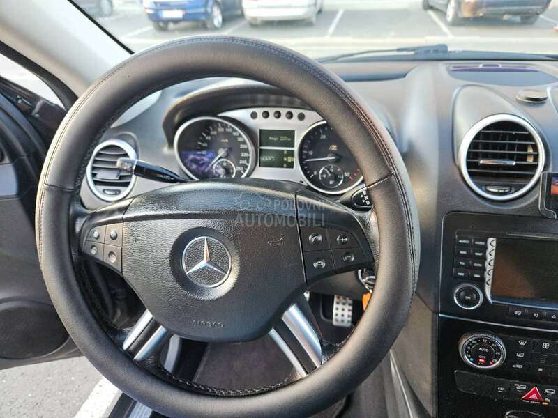 Mercedes Benz ML 320 CDI reg godinu